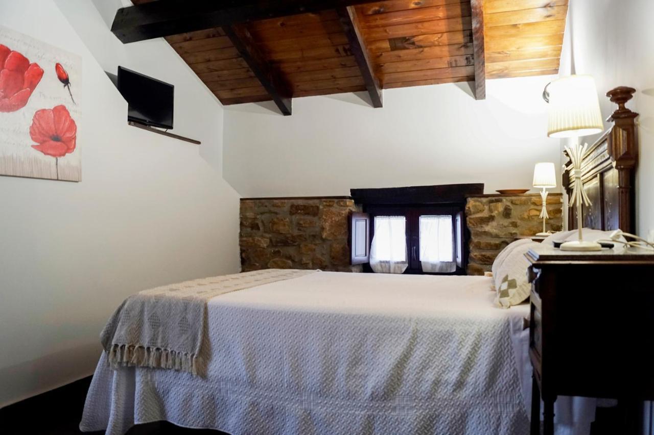 La Posada De Ojebar Rustica Расинес Экстерьер фото
